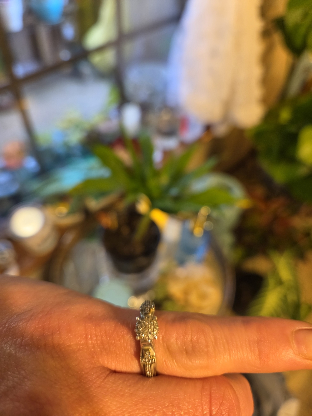 Cluster diamonds And Cross Detail On The Side Sterling Silver Ring